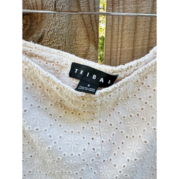 EYELET EMBROIDERED SHORTS — CREAM - Picture 6 of 6